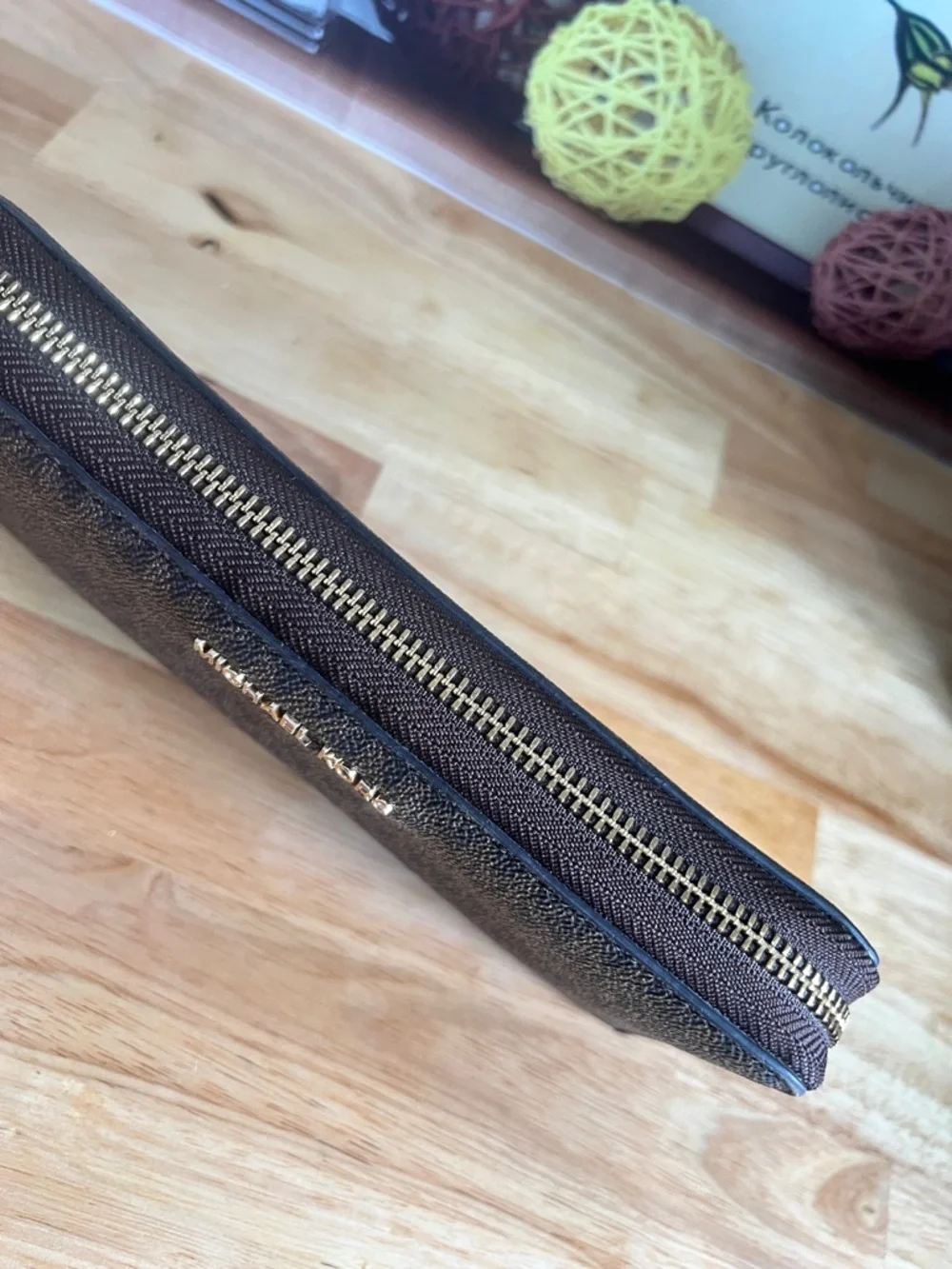 Michael Kors Brown Continental Travel Signature Logo Wallet Large - Picture 4 of 11